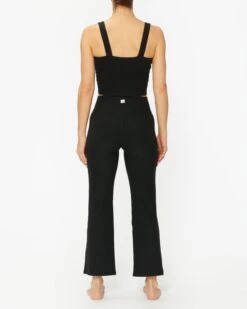 Vuori Elevation Square Neck Tank -EQUINOX Sales 011 VW1080 BLACKHEATHER 002