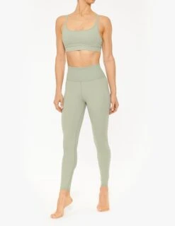 Vuori Mindset Bra -EQUINOX Sales 014 VW186 EUCALYPTUS 003 c165ad31 b74b 400f 9635 2c93ad5cdd5f