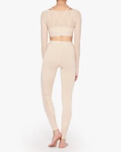 Airlift High-Waisted Ballet Dream Legging -EQUINOX Sales 024 W9605R MACADAMIA 008 3860b0cc 9548 4337 a83d c8814fbbdc30