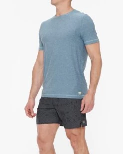 Vuori Strato Tech Tee