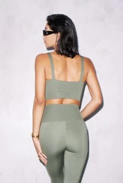 The Crop -EQUINOX Sales 0298CEF4 E6C2 4ED9 B28C DE30B6E75F64 ad8cf46d 69e4 4046 9f81 27980f29c92a