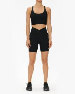 Year Of Ours Ribbed V Waist Biker Short -EQUINOX Sales 037 TN1650 BK BLACK 001 ab378bef 2adb 4952 96a7 da21c765ced5