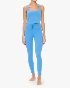 Vuori Daily Crop -EQUINOX Sales 042 VW1027 BALTIC 001