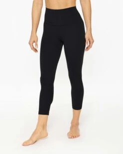 Lululemon Equinox Logo Align Crop 21"