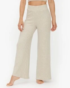 Strut This The Lennon Flair