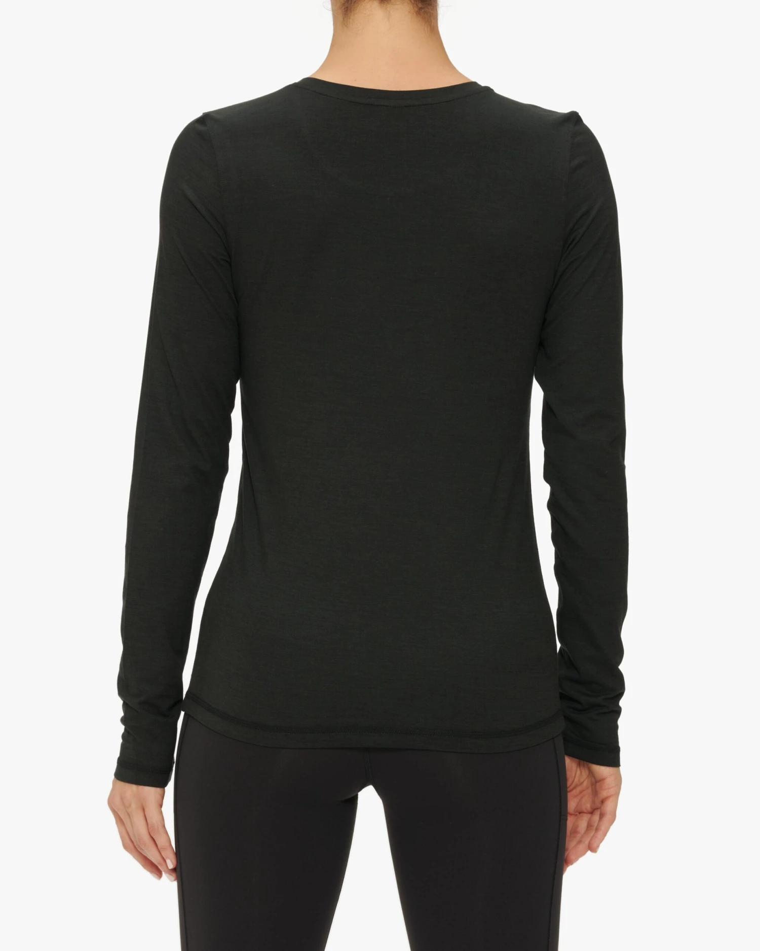 Vuori Long-Sleeve Lux Crew 2 Vuori Long-Sleeve Lux Crew - Image 2