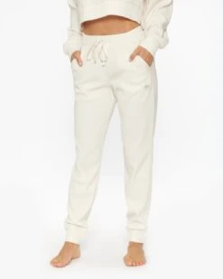 Alo Yoga Muse Sweatpant