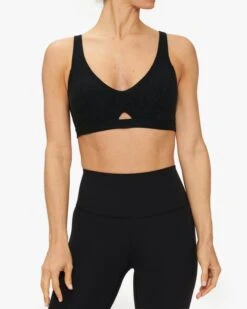 Beyond Yoga Cut To Bra