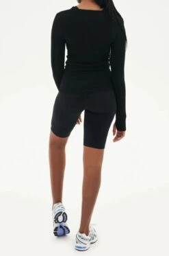 Louise Rib Long Sleeve -EQUINOX Sales 08 D3048 BLACK F1040 BLACK 020 1400x 0533beaf a9ff 4f6b 8b1e 955d7ded7640