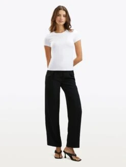 Tomboy Tee -EQUINOX Sales 09.19 WSG 03 Ecomm 001 STAPLES Reshoot WHITE FullLength006