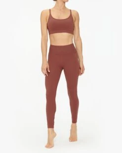 Vuori Mindset Bra -EQUINOX Sales 092 VW186 CEDAR 001