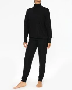 Alo Yoga Soho Sweatpant -EQUINOX Sales 094 W3566R Black 003