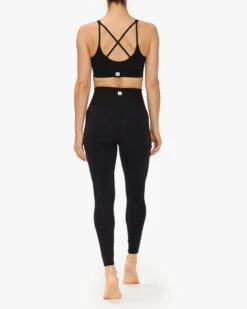 Vuori Mindset Bra -EQUINOX Sales 095 VUORI MINDSET BRA BLACK 002