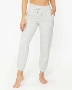 Lululemon Scuba High-Rise Jogger