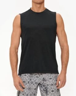 Vuori Zephyr Muscle Tee