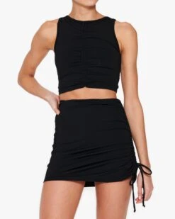 Strut This Blockbuster Crop