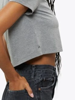 Almost Friday Tee Cropped -EQUINOX Sales HEATHER GREY SS AlmostFriday CROPPED2657