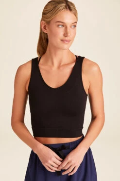 Alala Seamless Crop Tank -EQUINOX Sales LOOK 15 SU21 PA135 FB TA67 0118 1 25110abe 78fc 4b12 8fc7 5c0c6e9a53ba