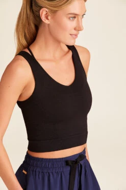Alala Seamless Crop Tank -EQUINOX Sales LOOK 15 SU21 PA135 FB TA67 0125 1 0e069757 3049 4ea4 8c3b a2ce83bfcb97