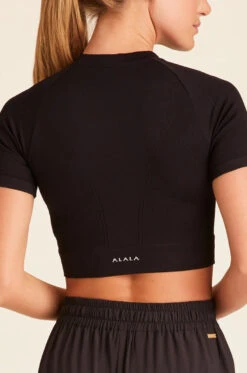 Alala Barre Seamless Tee -EQUINOX Sales LOOK 17 FB TA67 SU21 PA135 0074 08f742e1 8d7b 43a6 b276 9a56989be38e