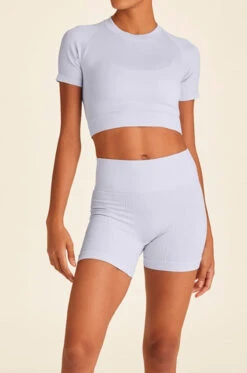 Alala Barre Seamless Tee -EQUINOX Sales LOOK 20b SU22 TO113 005 1cb06cb6 9af2 4b6d aaf9 493ceddc2310