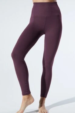 Avocado Universal Legging