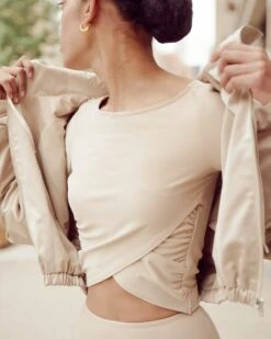 Nylora Rue Top -EQUINOX Sales W2A8505 84e31f31 4817 45cf a4f5 16be598eb6ff