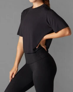 Tavi Crop Tee